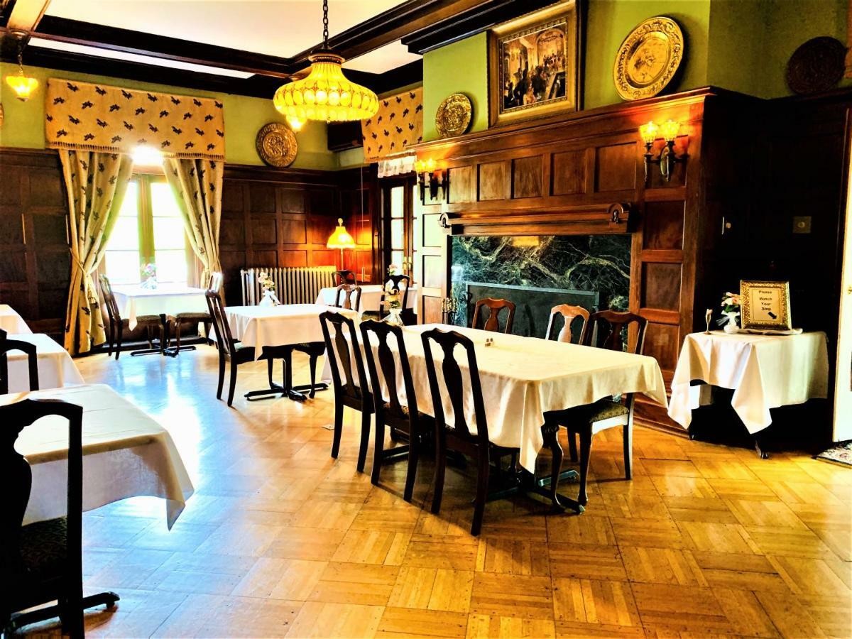 Mercersburg Inn Exterior photo